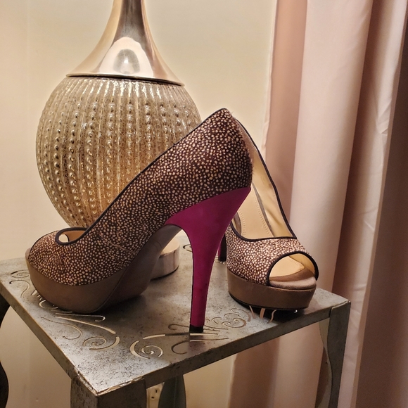 Classy Leather Calf Hair and suade heels Size 10 FREE SHIPPING - Picture 3 of 7